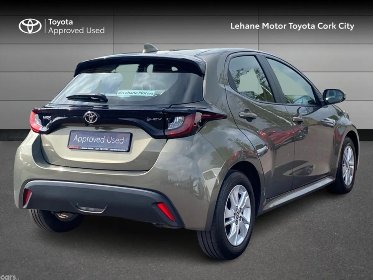 Toyota Yaris Hatchback, Petrol Hybrid, 2024, Bronze