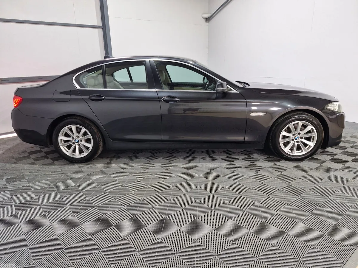 BMW 5-Series Saloon, Diesel, 2015, Grey