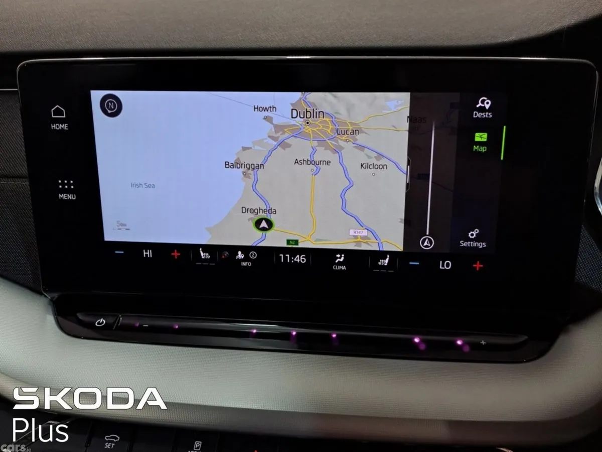 Skoda Octavia Saloon, Petrol, 2023, Red