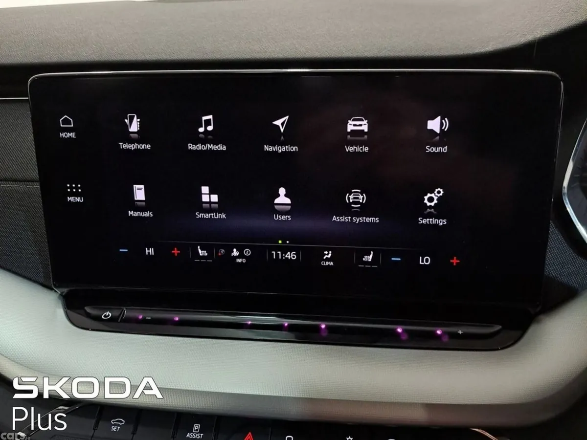 Skoda Octavia Saloon, Petrol, 2023, Red