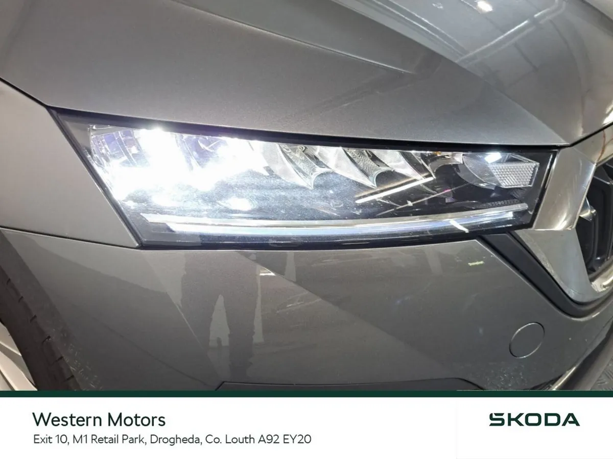 Skoda Octavia Saloon, Petrol Hybrid, 2024, Grey