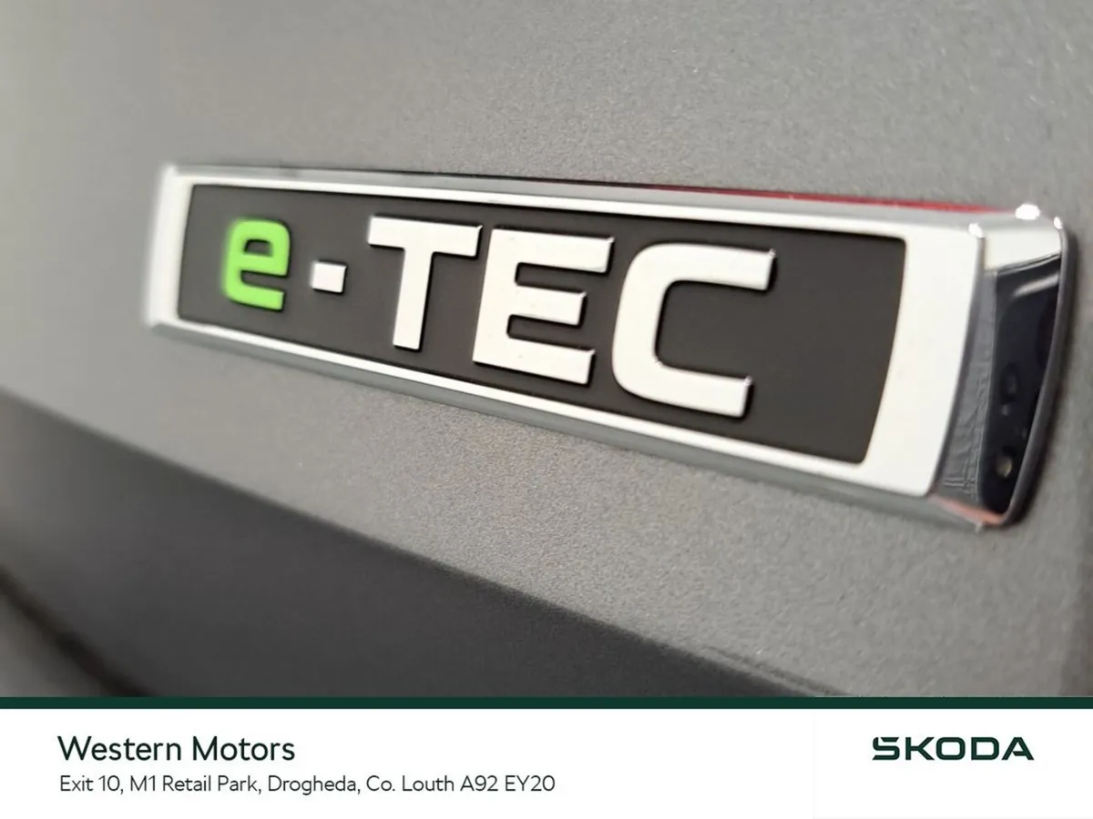Skoda Octavia Saloon, Petrol Hybrid, 2024, Grey