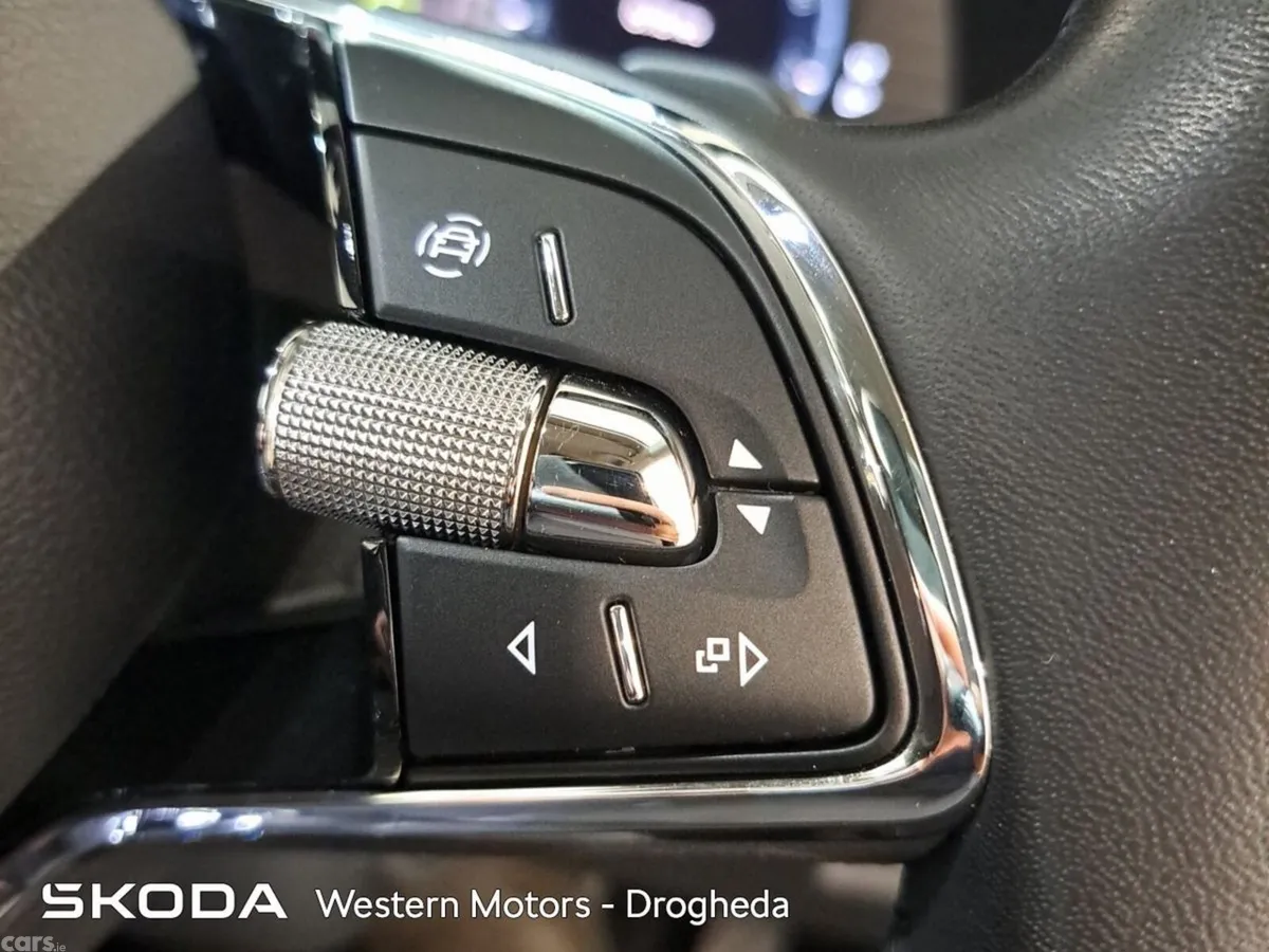 Skoda Octavia Saloon, Petrol Hybrid, 2024, Grey