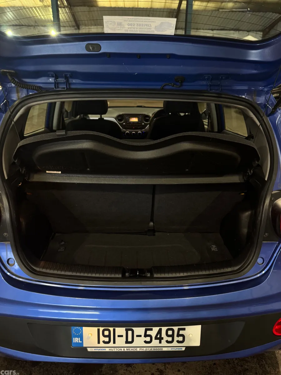 Hyundai i10 Hatchback, Petrol, 2019, Blue