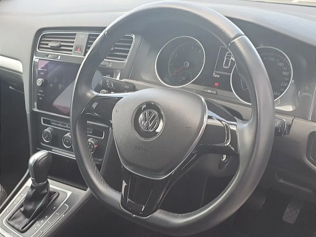 Volkswagen Golf Hatchback, Petrol, 2018, White