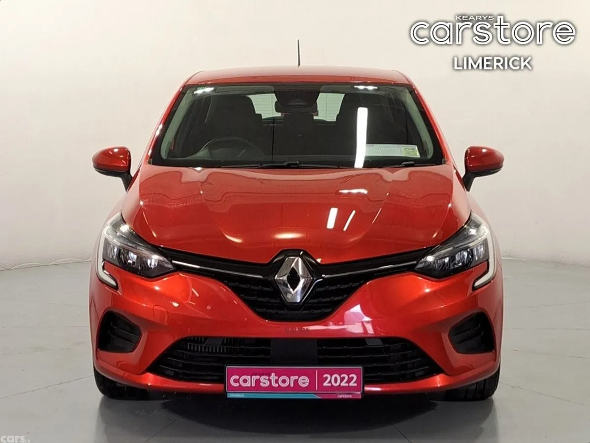 Renault Clio Hatchback, Petrol, 2022, Red