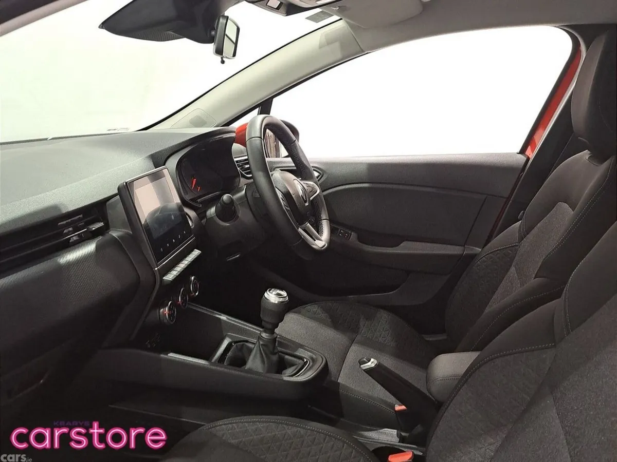 Renault Clio Hatchback, Petrol, 2022, Red
