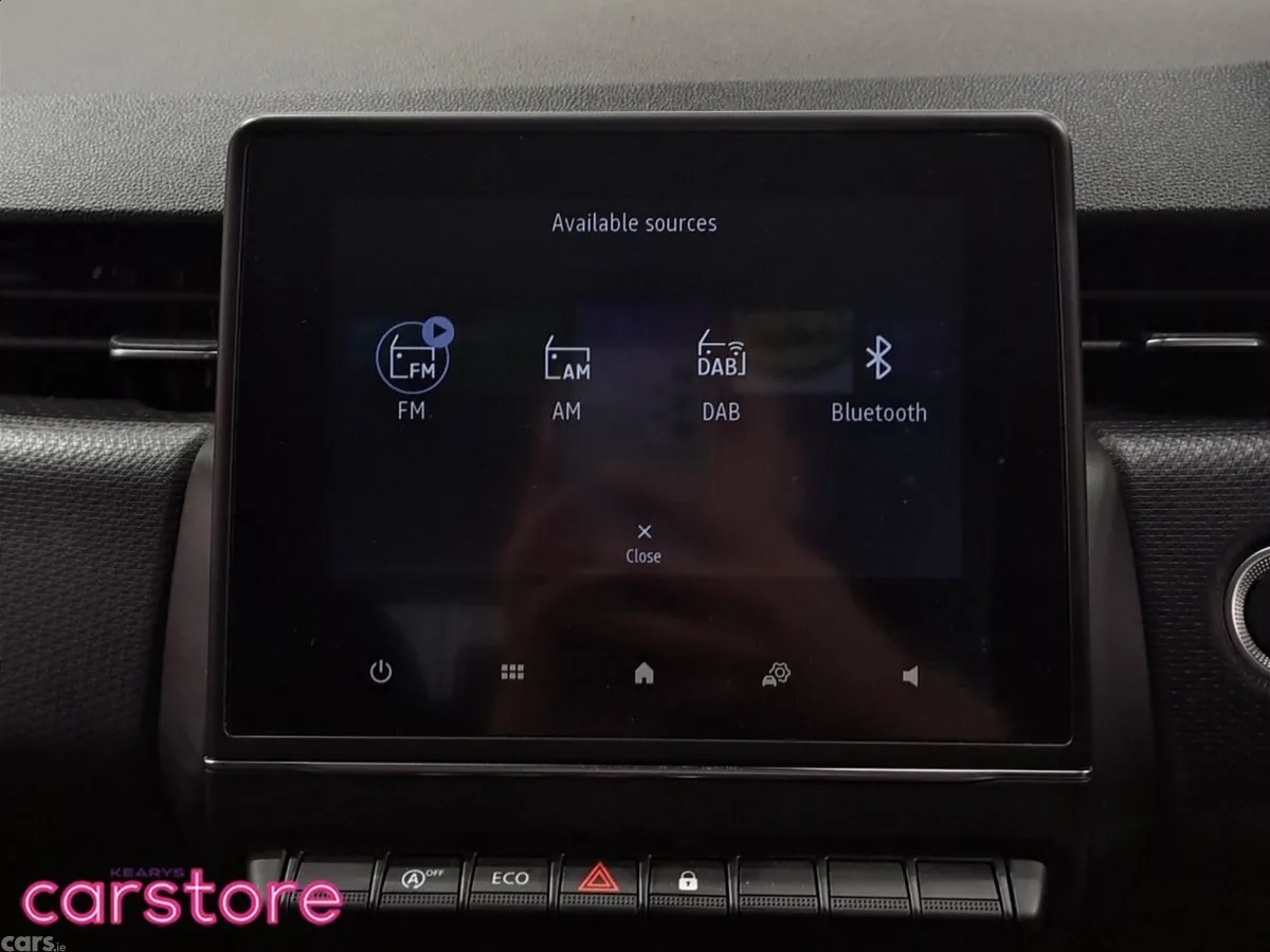 Renault Clio Hatchback, Petrol, 2022, Red