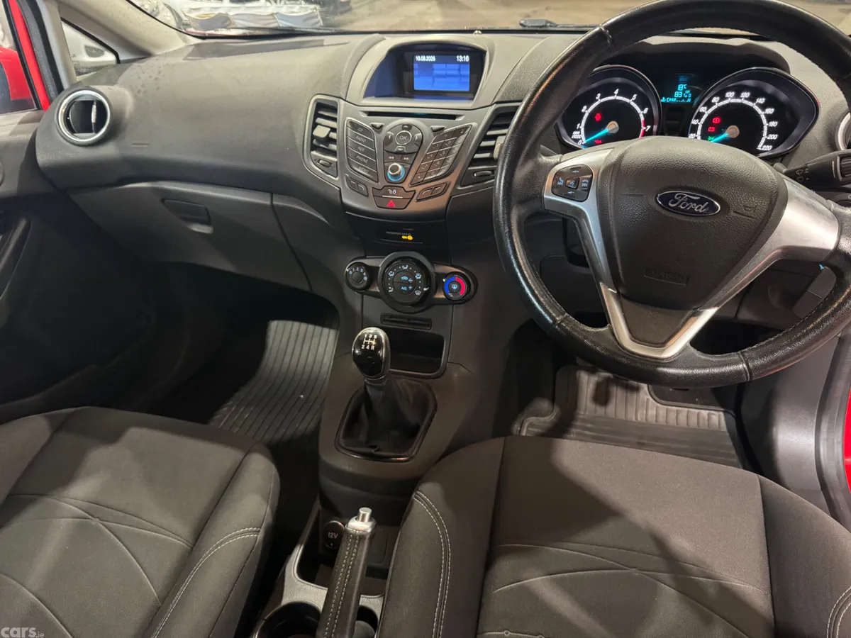 Ford Fiesta Hatchback, Petrol, 2017, Red