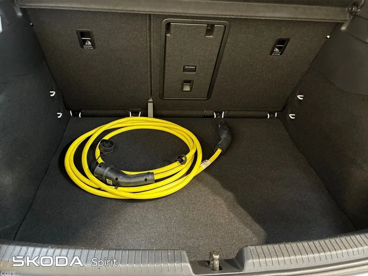 Volkswagen ID.3 Hatchback, Electric, 2023, White