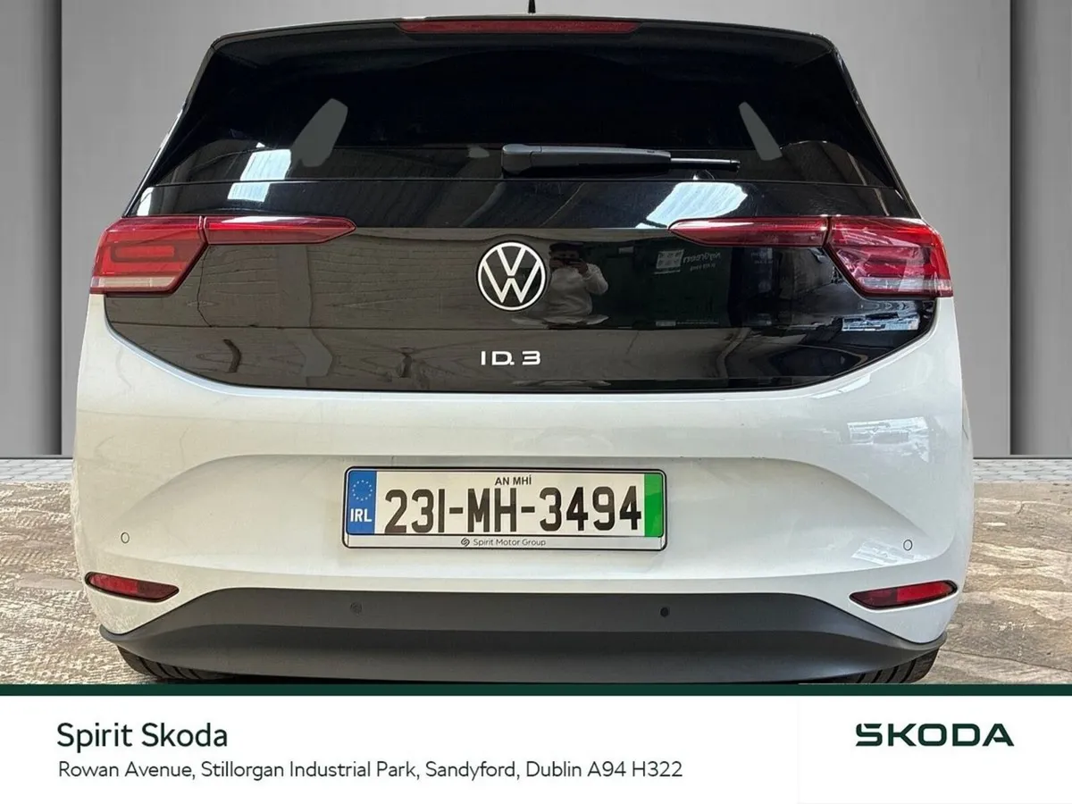 Volkswagen ID.3 Hatchback, Electric, 2023, White
