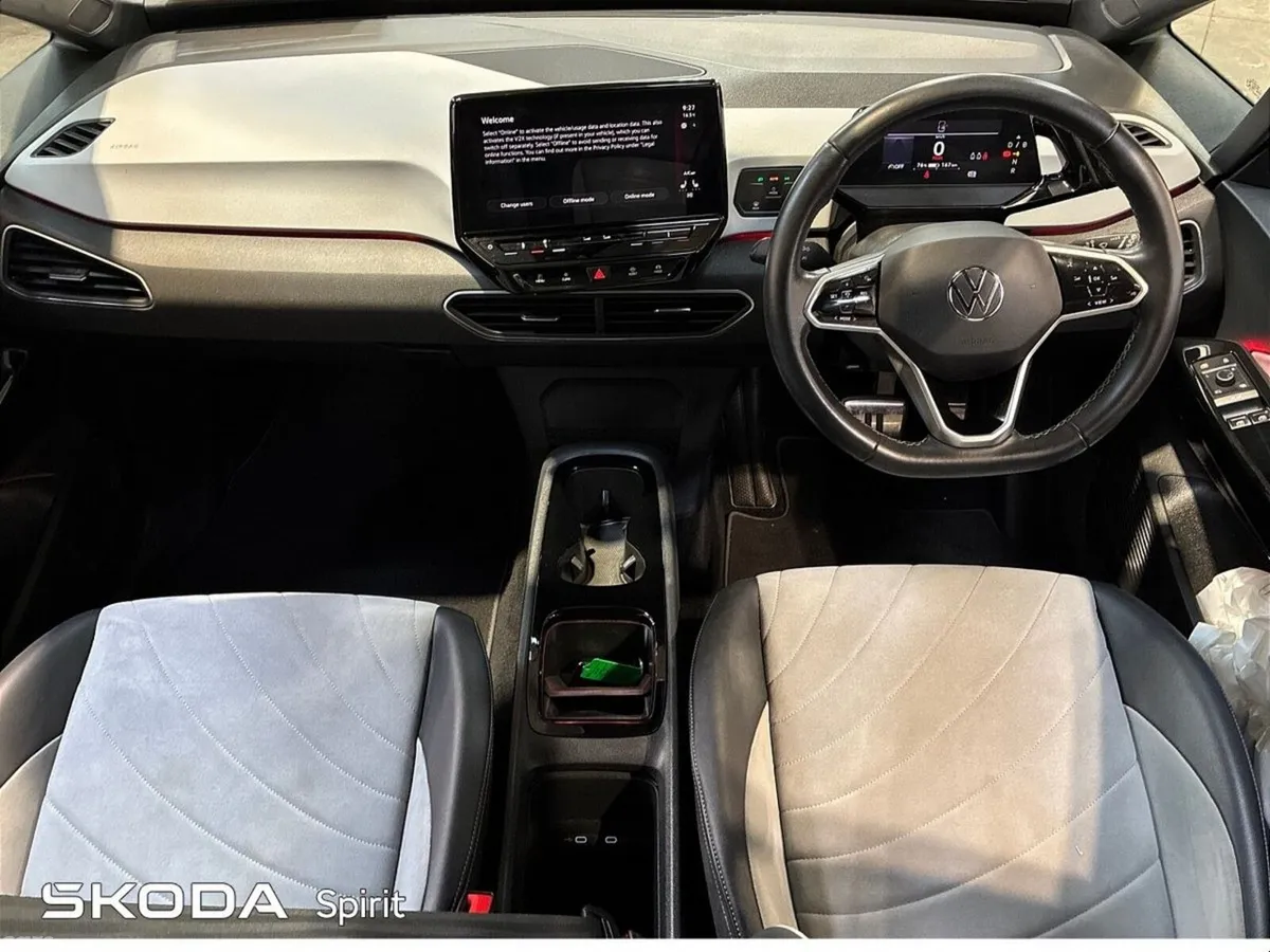 Volkswagen ID.3 Hatchback, Electric, 2023, White