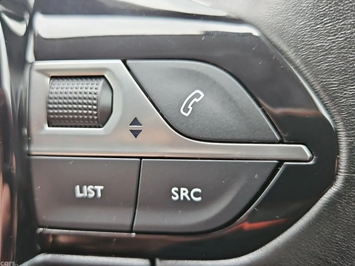 Peugeot 3008 MPV, Diesel, 2022, Grey