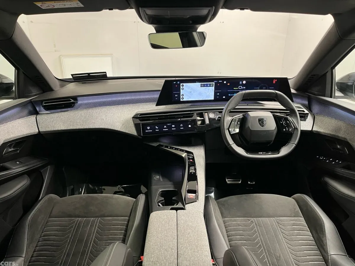 Peugeot 3008 SUV, Electric, 2025, Grey