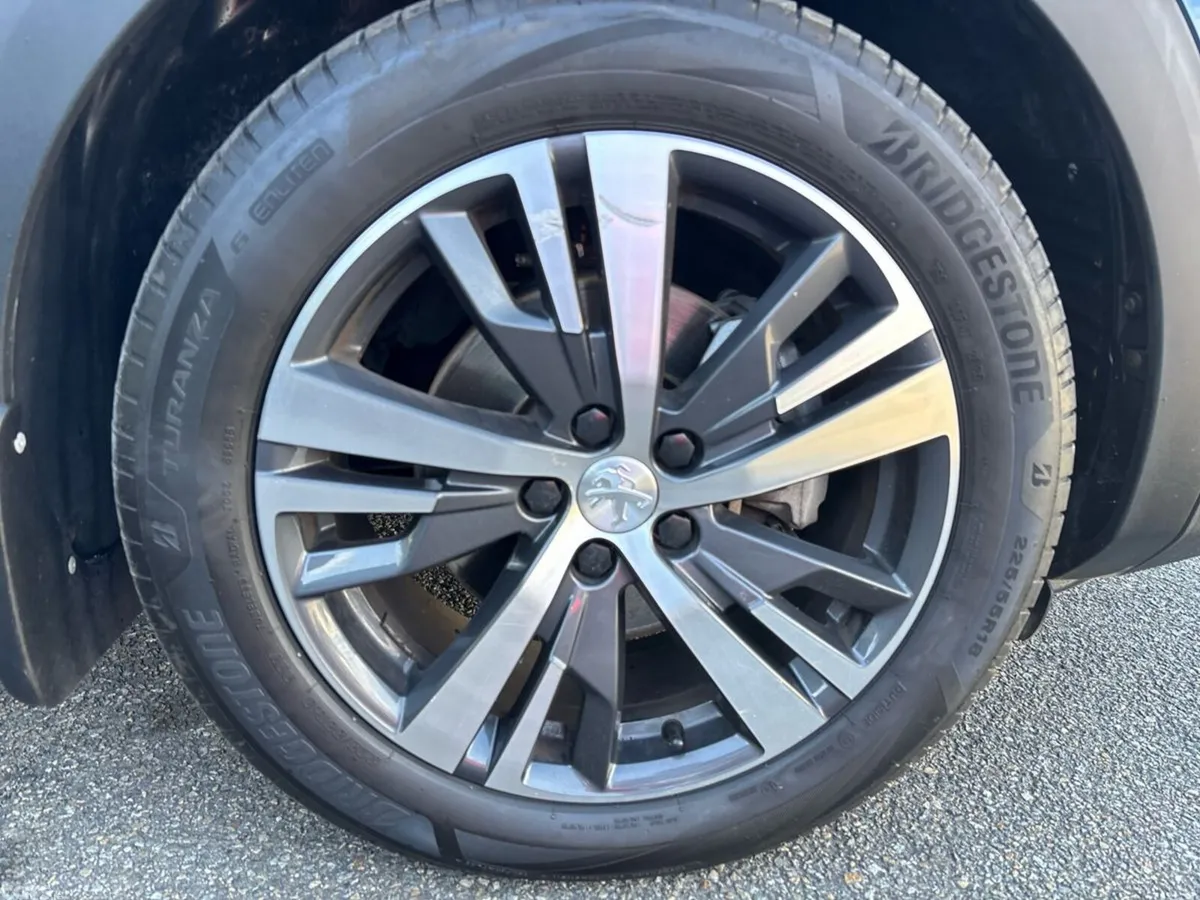 Peugeot 3008 MPV, Diesel, 2023, Blue