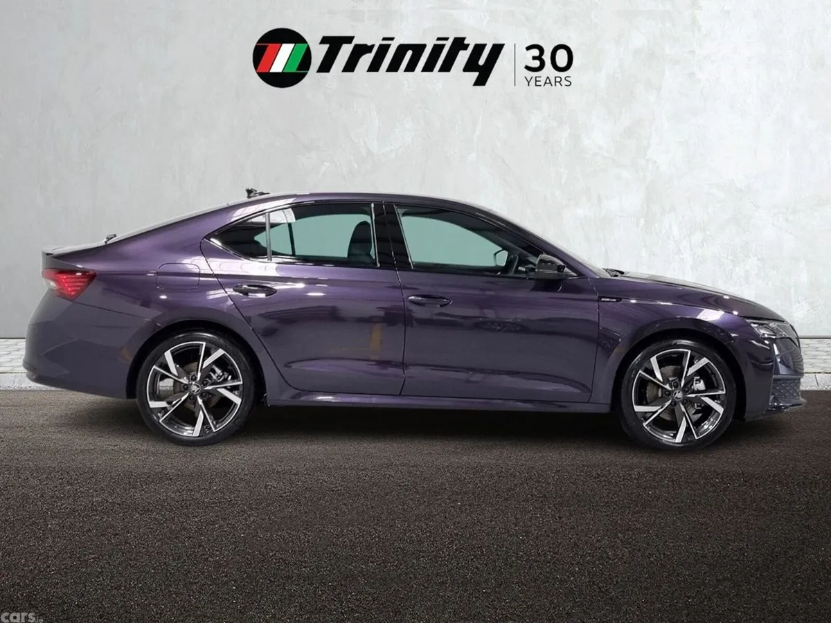 Skoda Octavia Saloon, Diesel, 2027, Purple