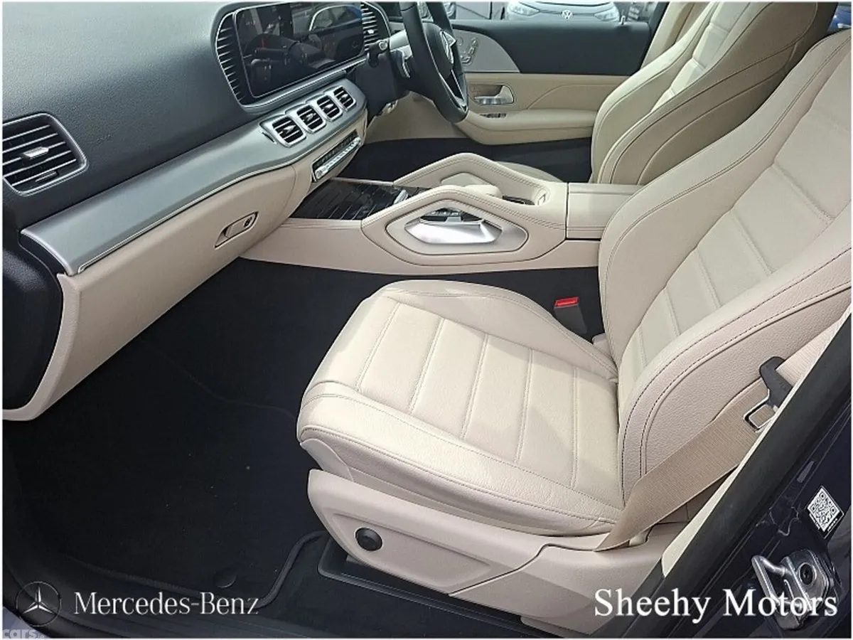 Mercedes-Benz GLE SUV, Diesel Plug-in Hybrid, 2027, Blue