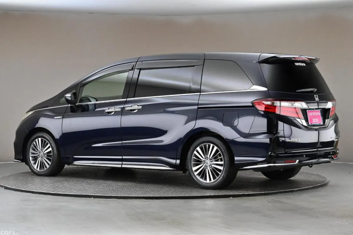 Honda Odyssey MPV, Petrol Hybrid, 2018, Blue