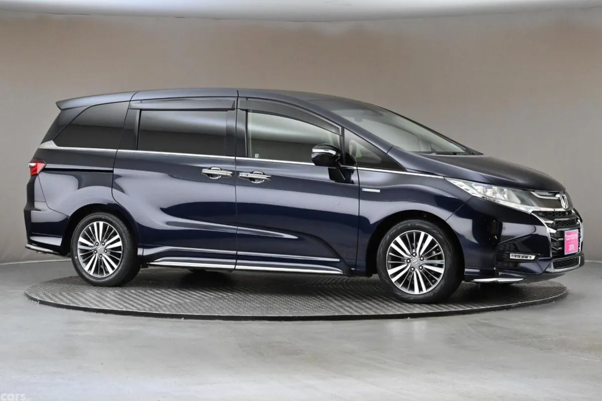 Honda Odyssey MPV, Petrol Hybrid, 2018, Blue