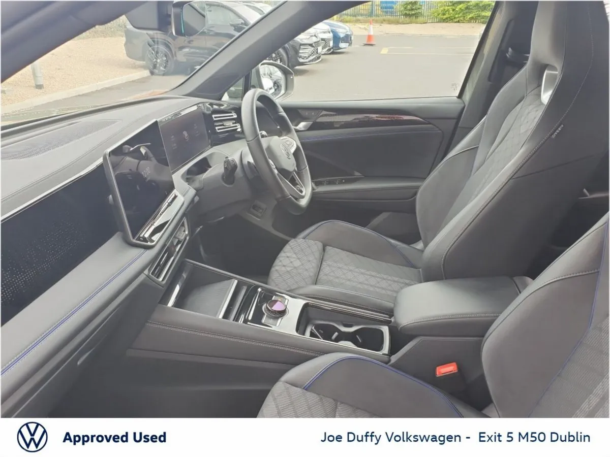 Volkswagen Tiguan SUV, Petrol Hybrid, 2025, Green