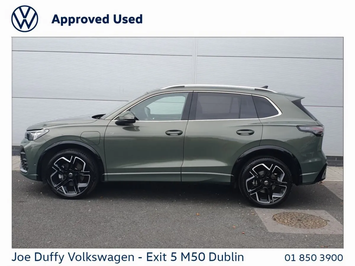 Volkswagen Tiguan SUV, Petrol Hybrid, 2025, Green