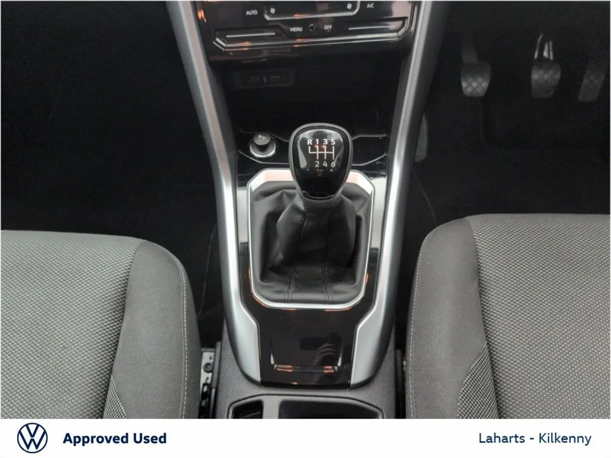 Volkswagen T-Roc SUV, Petrol, 2022, Red