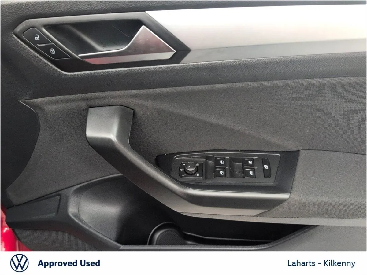 Volkswagen T-Roc SUV, Petrol, 2022, Red