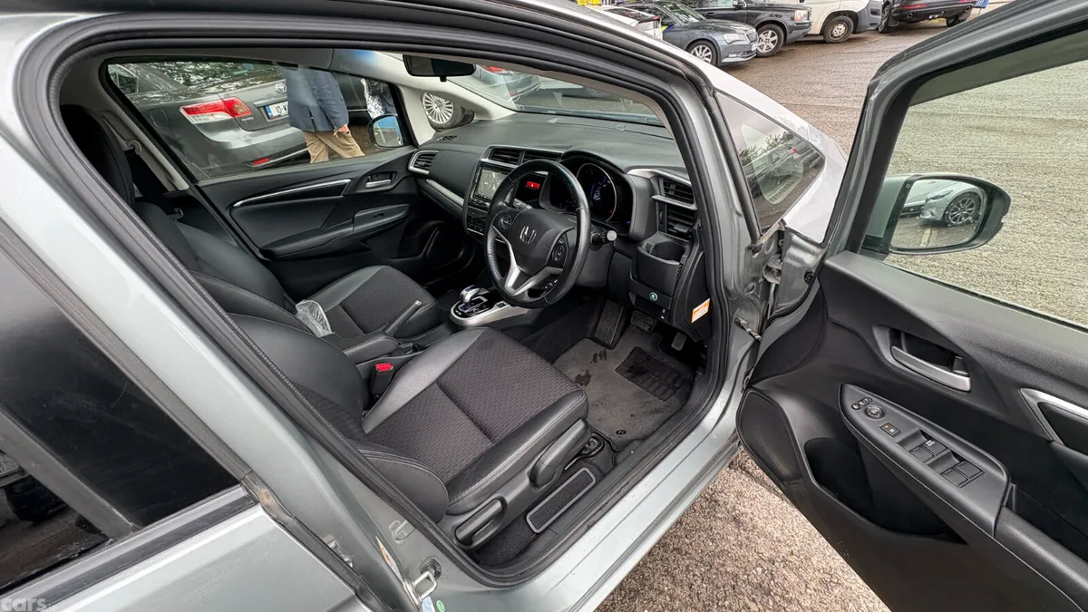 Honda Fit Hatchback, Petrol Hybrid, 2014, Silver