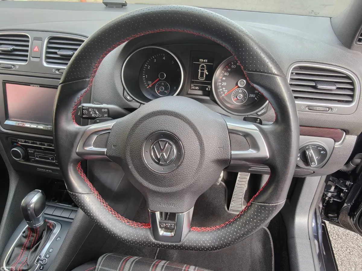 Volkswagen Golf Hatchback, Petrol, 2011, Black