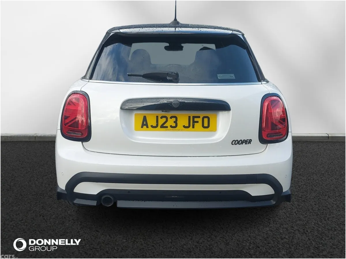 Mini Cooper Hatchback, Petrol, 2023, White
