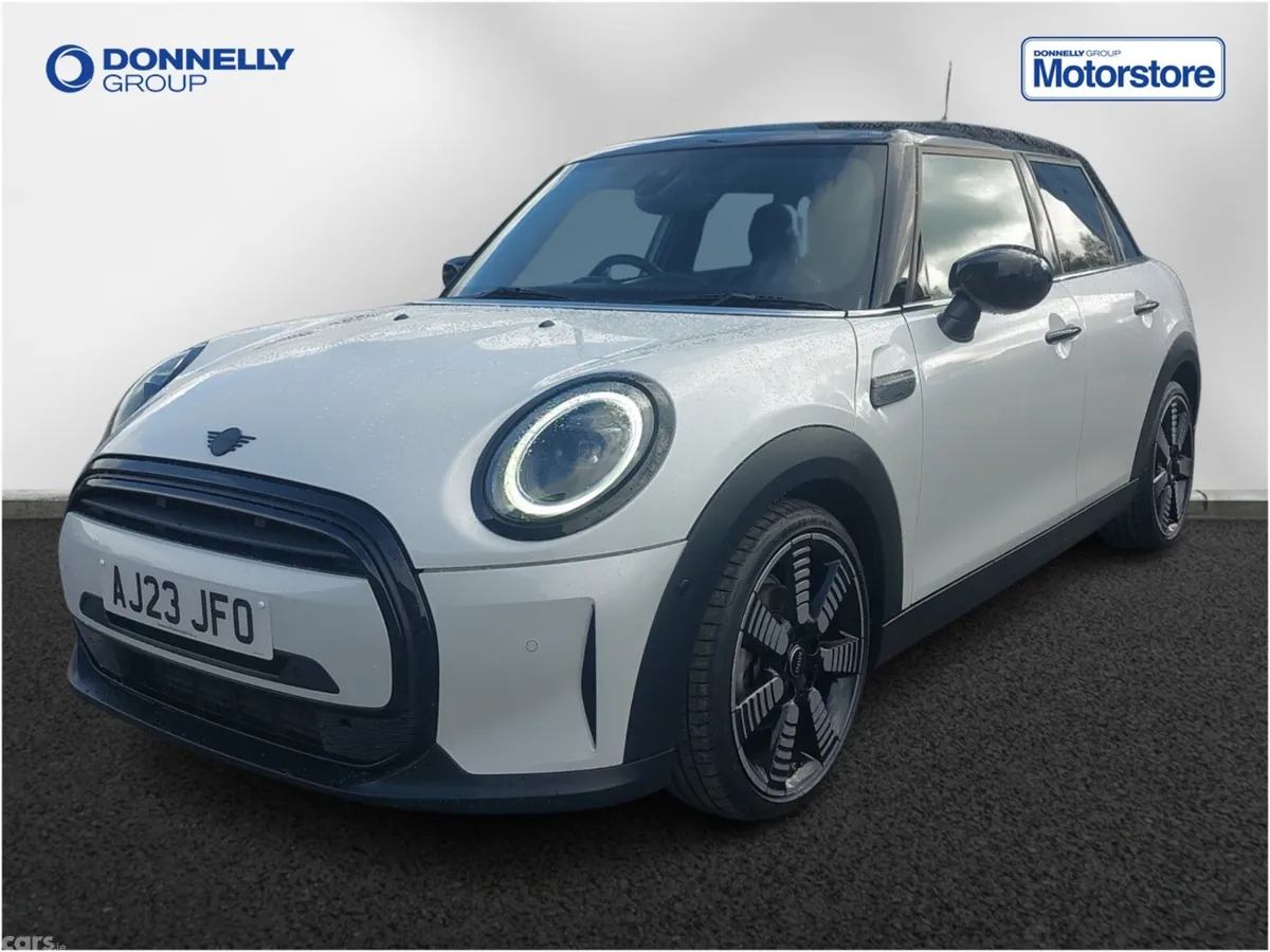 Mini Cooper Hatchback, Petrol, 2023, White