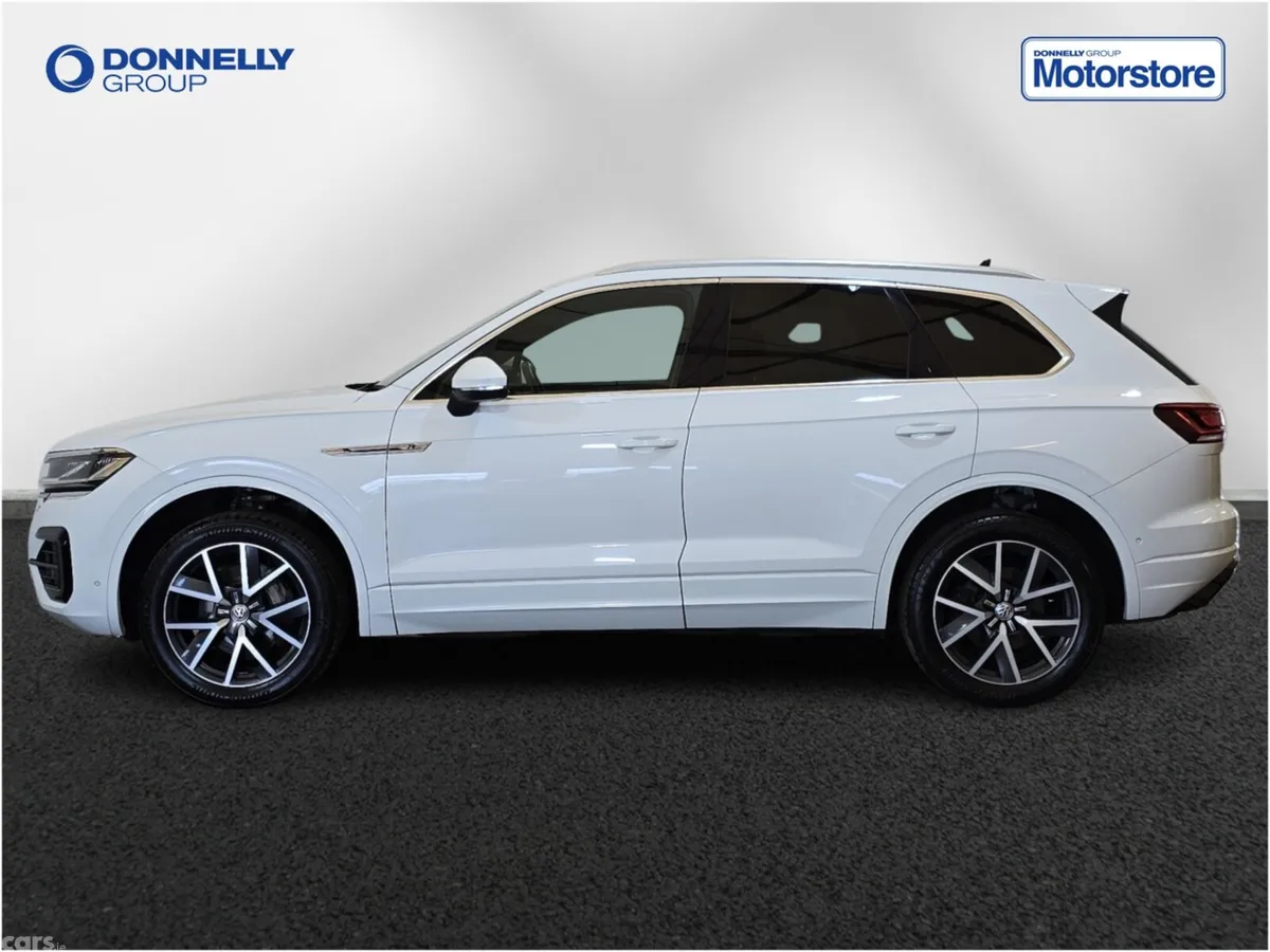 Volkswagen Touareg Estate, Diesel, 2019, White