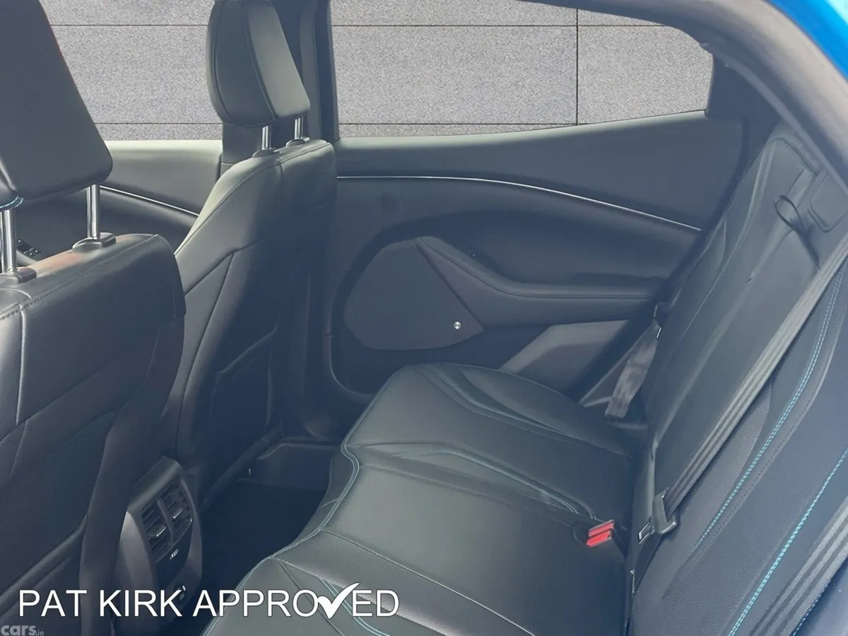 Ford Mustang Mach-E Hatchback, Electric, 2021, Blue