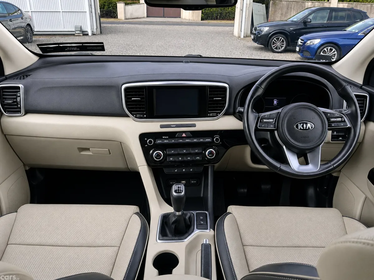 Kia Sportage SUV, Diesel Hybrid, 2020, Grey