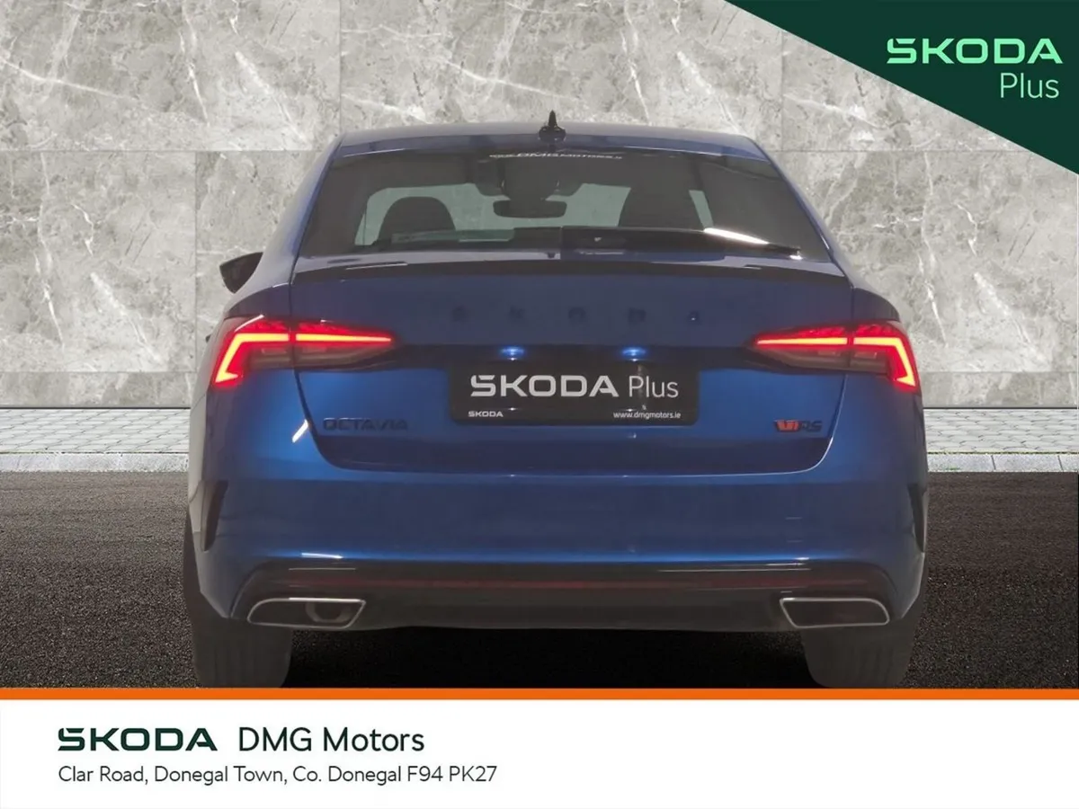 Skoda Octavia Saloon, Diesel, 2024, Blue