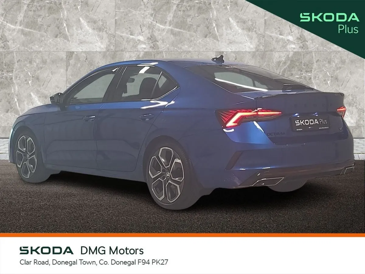 Skoda Octavia Saloon, Diesel, 2024, Blue