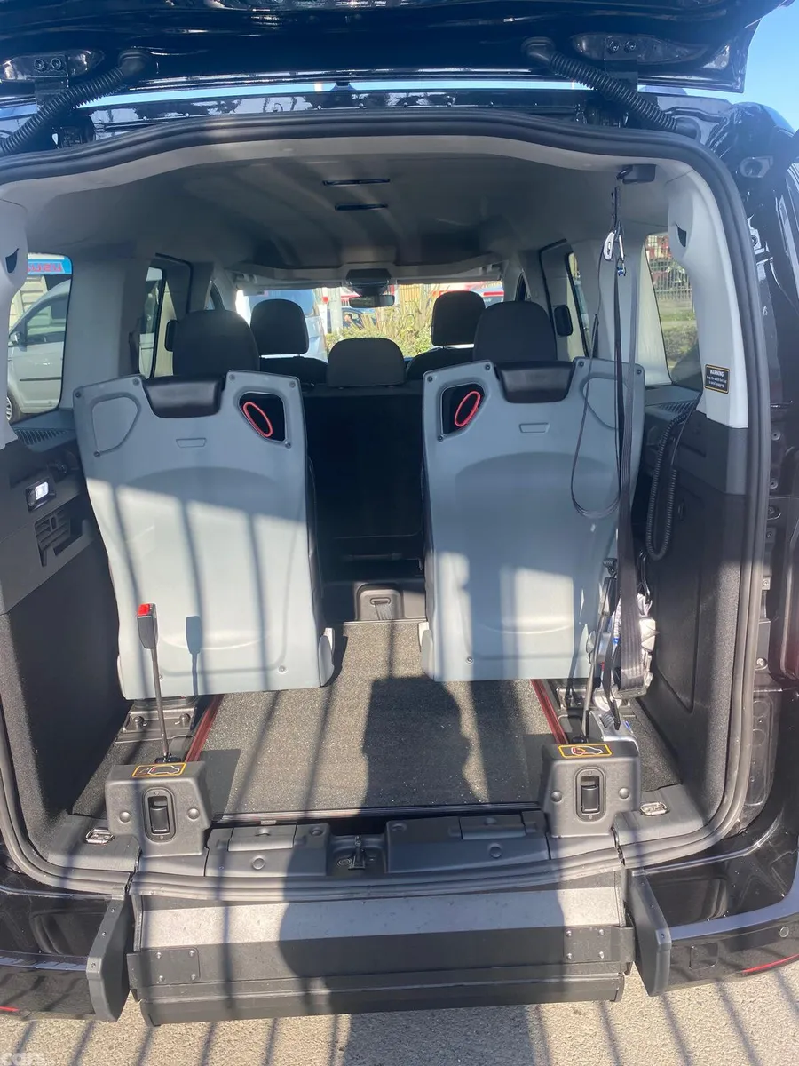 Ford Tourneo Connect MPV, Diesel, 2026, Grey