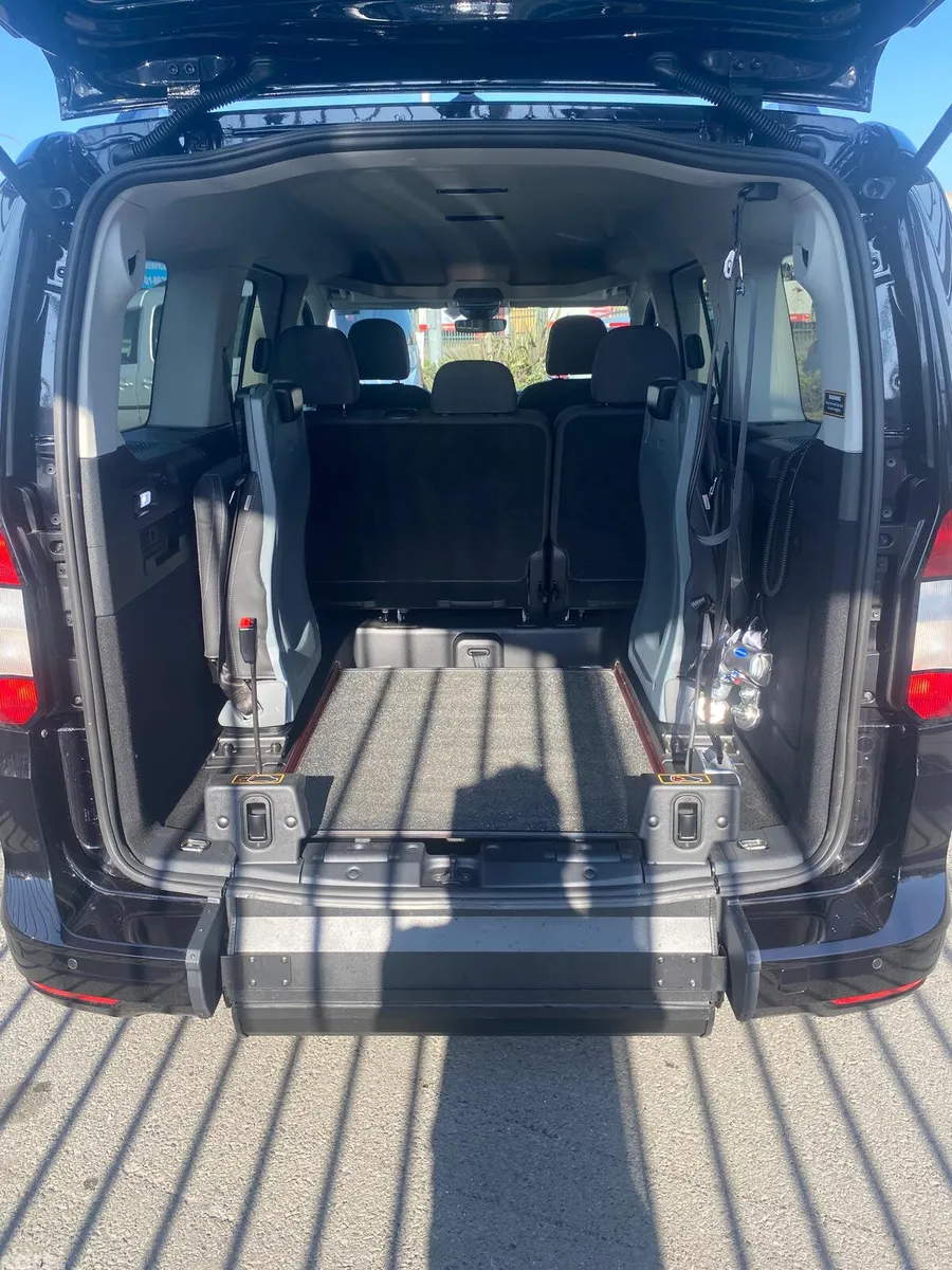 Ford Tourneo Connect MPV, Diesel, 2026, Grey