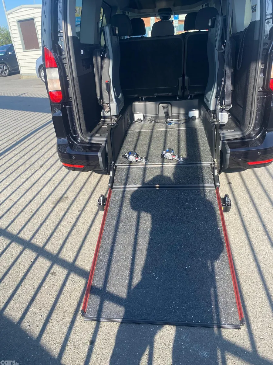 Ford Tourneo Connect MPV, Diesel, 2026, Grey