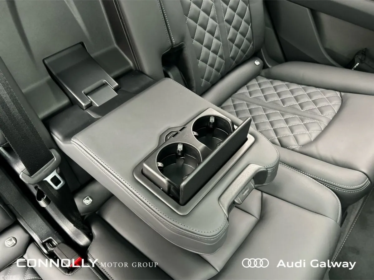 Audi Q7 SUV, Petrol Plug-in Hybrid, 2027, Grey