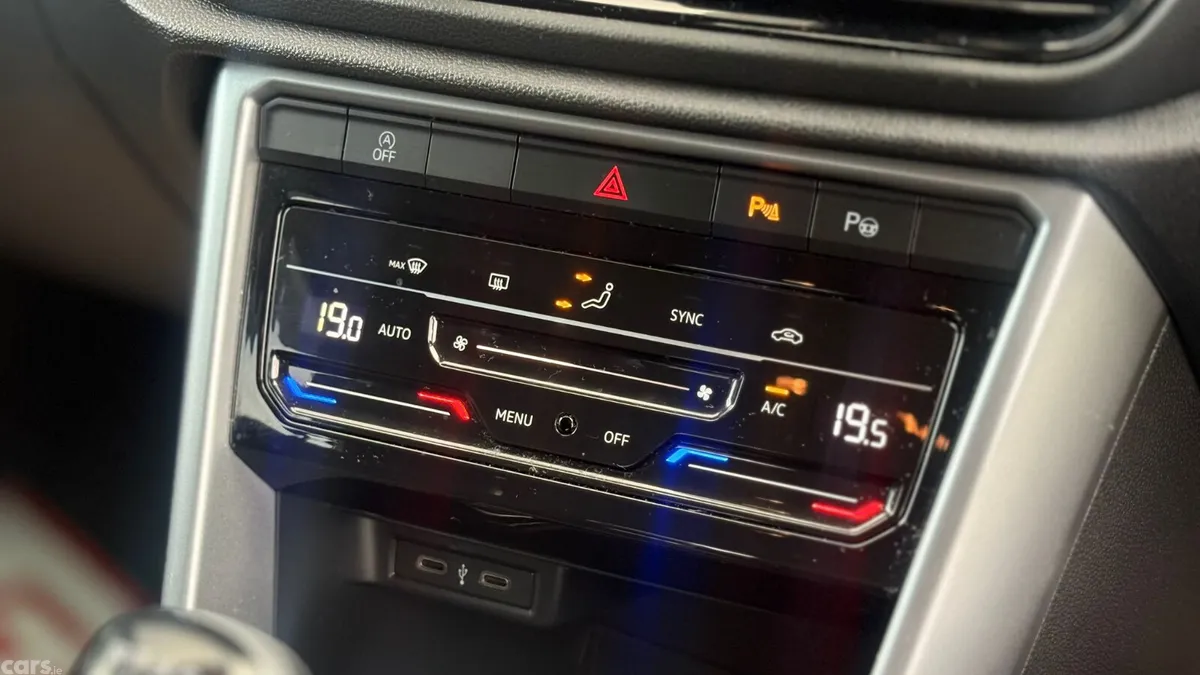 Volkswagen T-Roc SUV, Diesel, 2022, Black