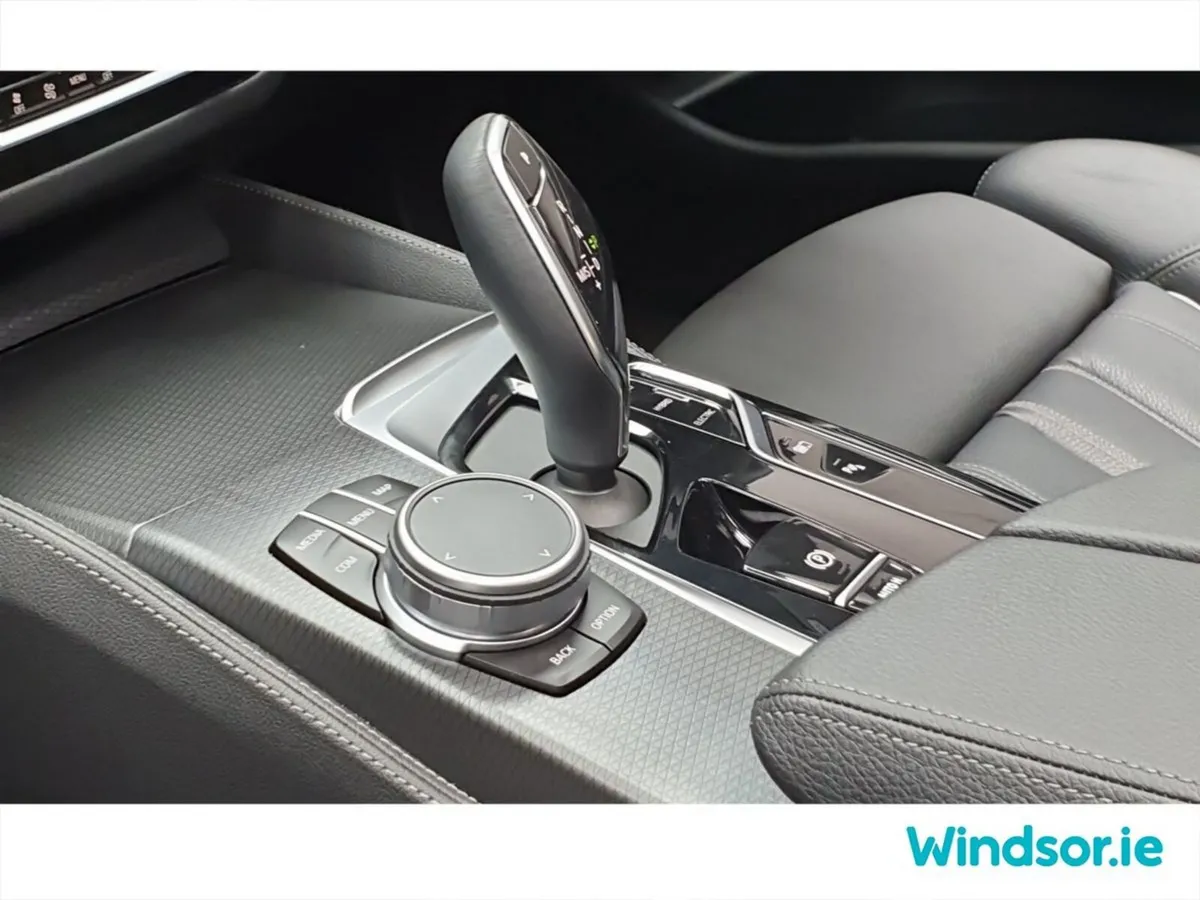 BMW 5-Series Saloon, Petrol Plug-in Hybrid, 2022, Grey