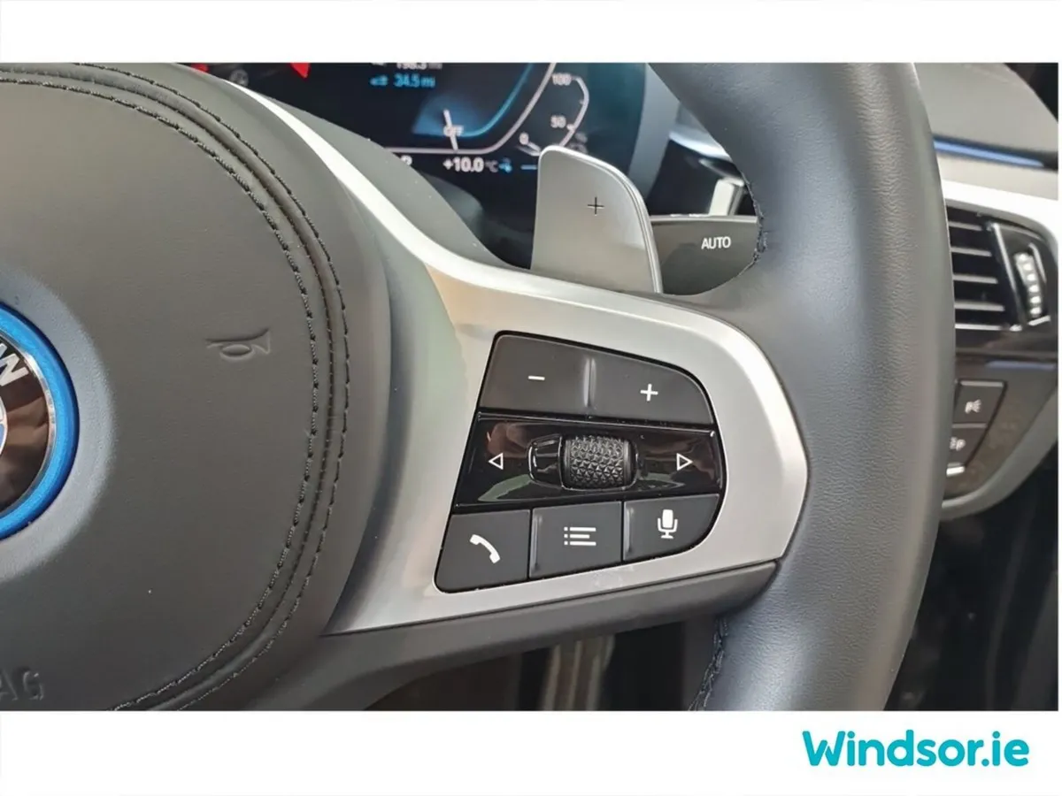BMW 5-Series Saloon, Petrol Plug-in Hybrid, 2022, Grey