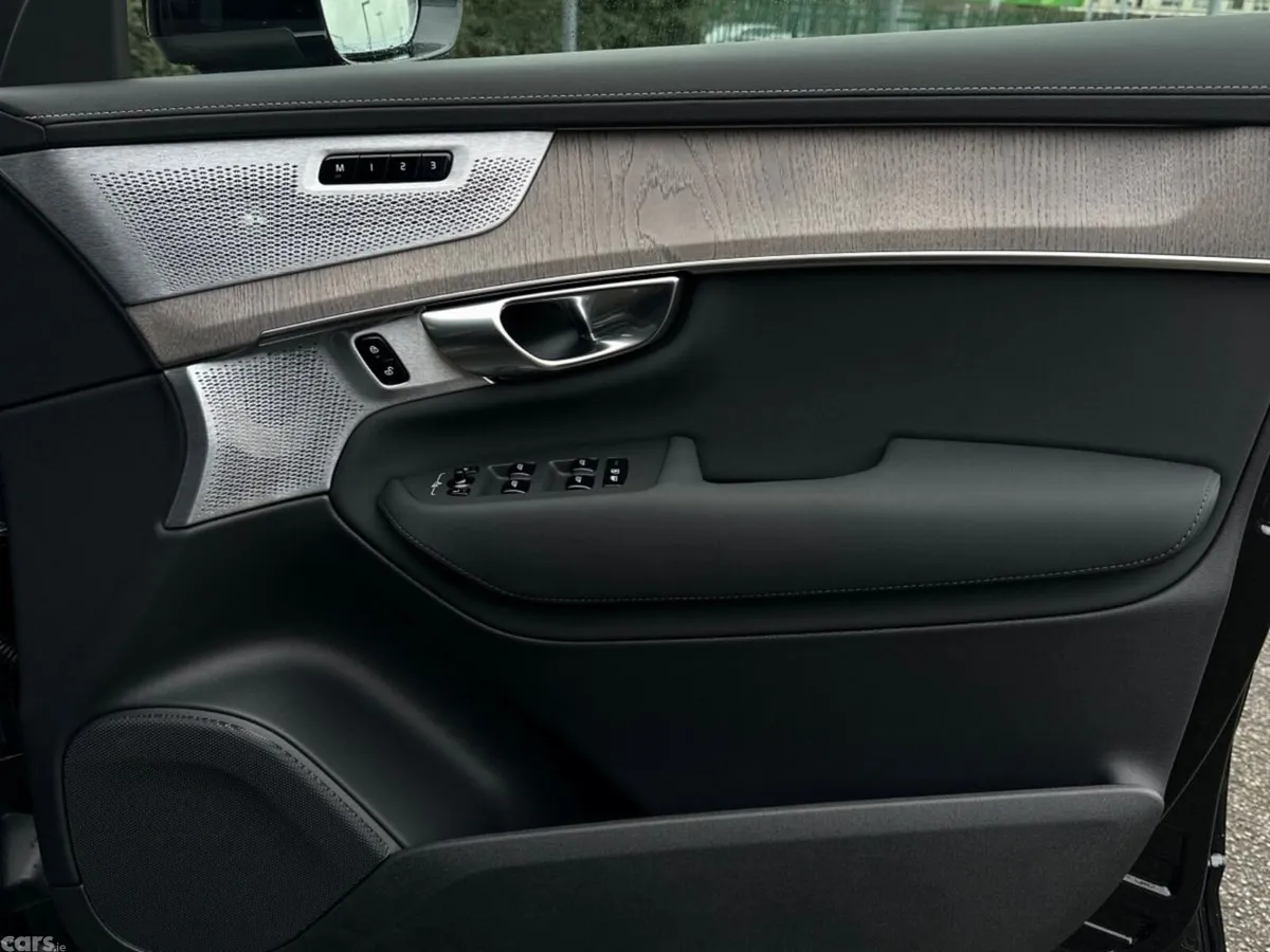 Volvo XC90 SUV, Petrol Plug-in Hybrid, 2026, Black