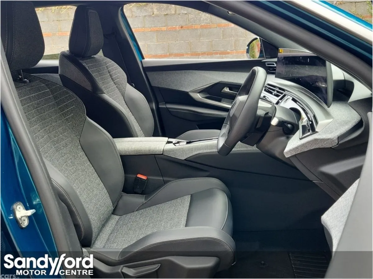 Peugeot 3008 SUV, Petrol Hybrid, 2026, Blue