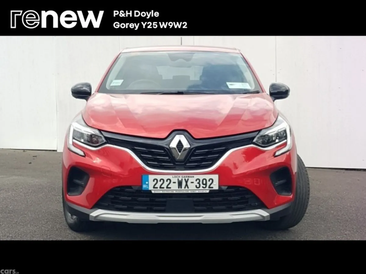 Renault Captur Hatchback, Petrol, 2022, Red