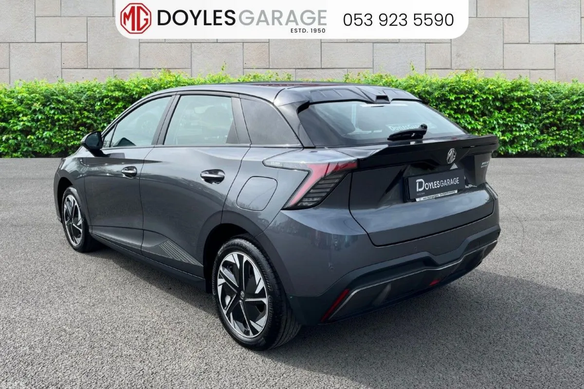 MG MG4 Hatchback, Electric, 2026, Grey