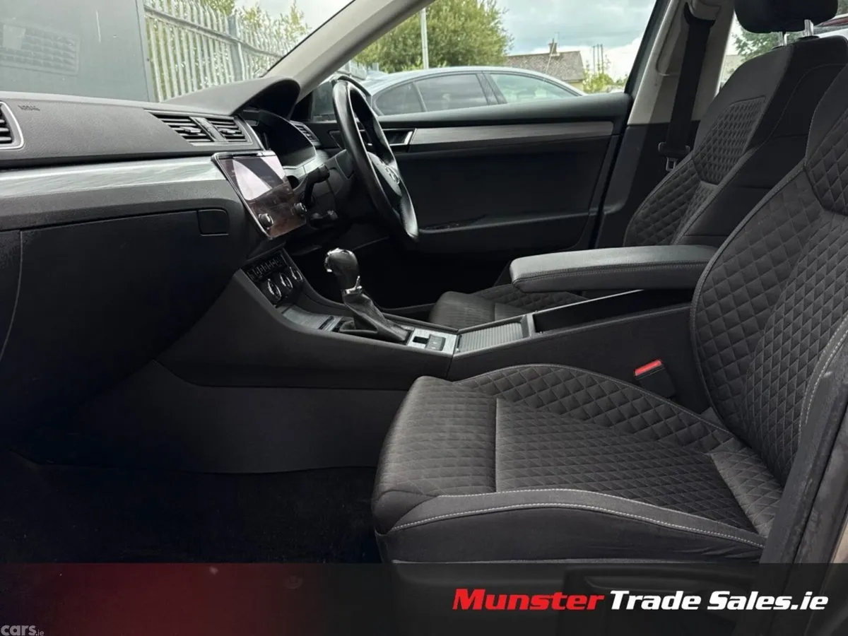 Skoda Superb Saloon, Diesel, 2022, Grey