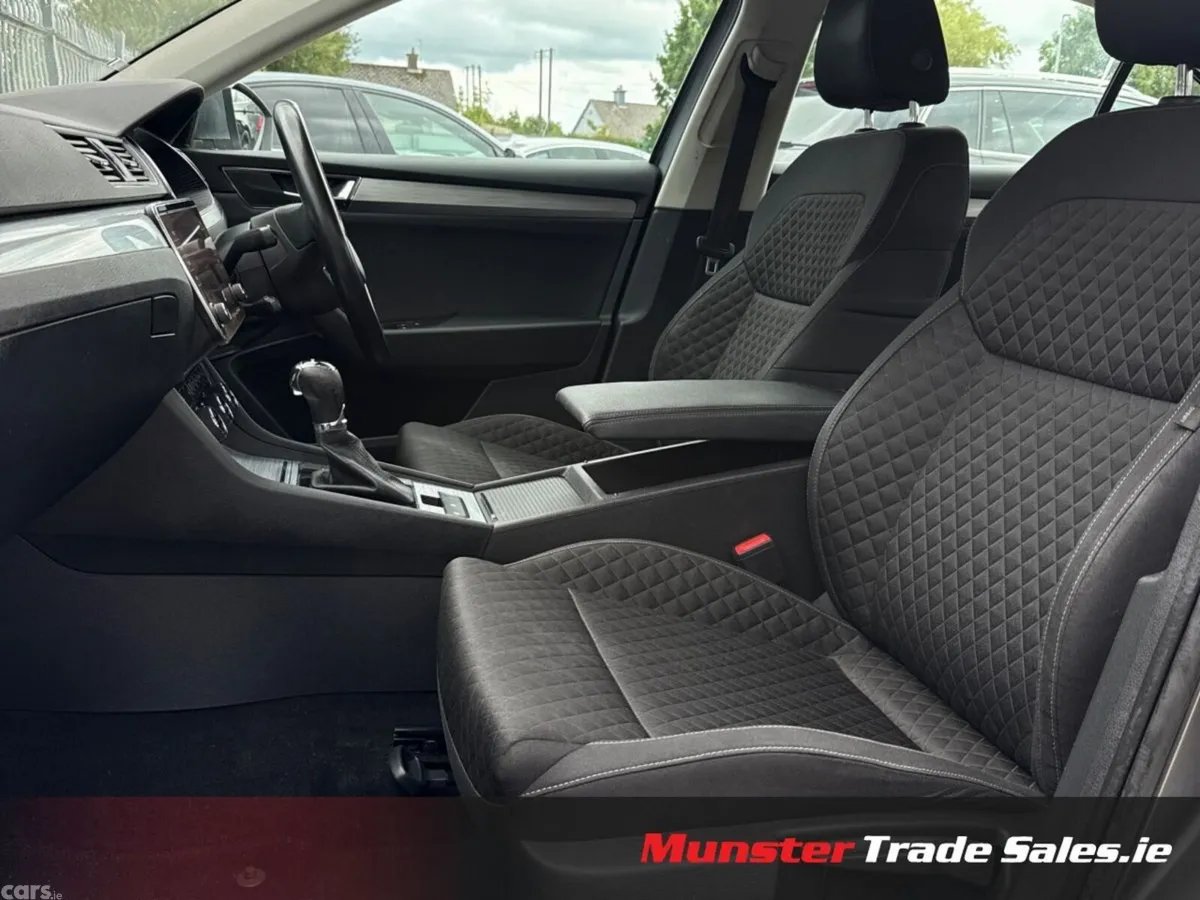Skoda Superb Saloon, Diesel, 2022, Grey