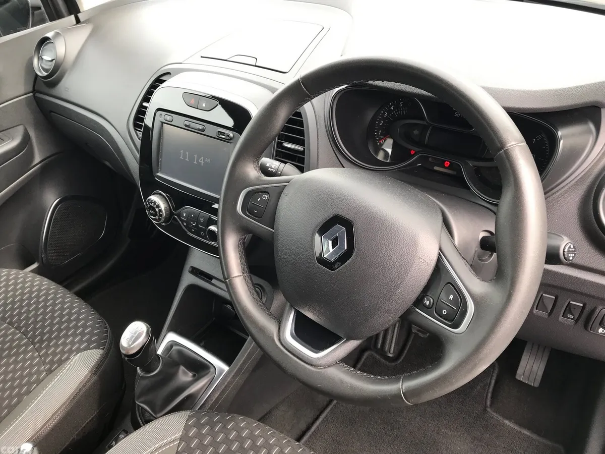 Renault Captur Hatchback, Petrol, 2018, Grey